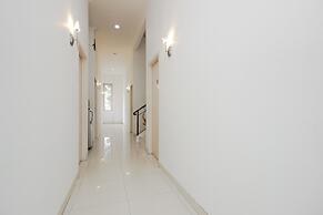 RedDoorz @ Permata Sari Karawaci