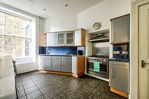 Alva - City Centre Apartment