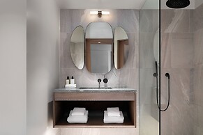 The Stratford, Autograph Collection