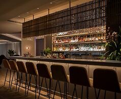 The Stratford, Autograph Collection