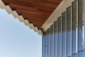 The Stratford, Autograph Collection