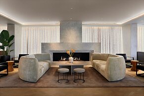 The Stratford, Autograph Collection