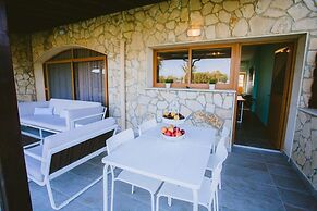 Elya Beach Luxury Suites