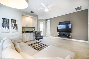 7786ll 5 Bedroom Villa by RedAwning