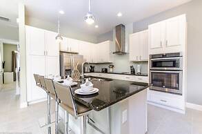 7786ll 5 Bedroom Villa by RedAwning