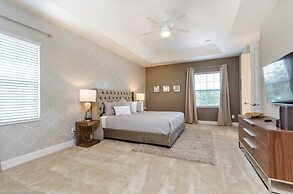 7786ll 5 Bedroom Villa by RedAwning