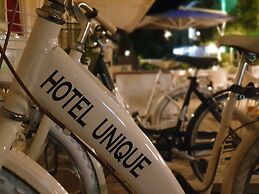 Unique Hotel