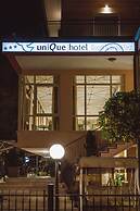 Unique Hotel