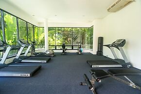 The Palm at Veloche by Lofty