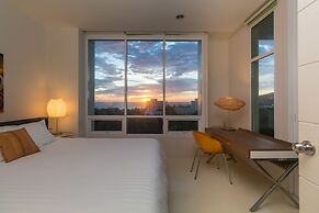 The Palm at Veloche by Lofty