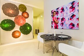 The Palm at Veloche by Lofty