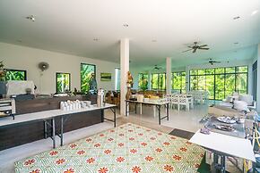 The Palm at Veloche by Lofty