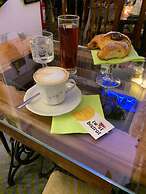 HomEdo Bed & Breakfast