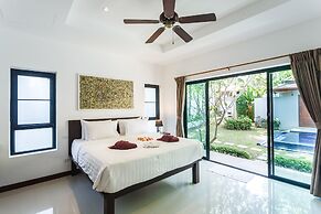 Villa Frangipani by Lofty