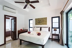 Villa Frangipani by Lofty