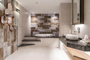 High Cloud International Business Hotel