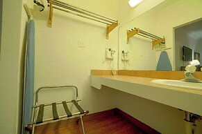 OYO Hotel Kingsville Hwy 77