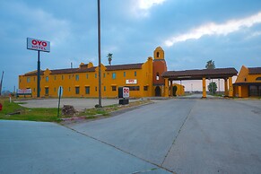 OYO Hotel Kingsville - Hwy 77