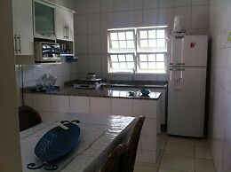 Casa a 50 metros da praia da Armação