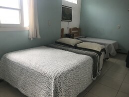 Casa a 50 metros da praia da Armação