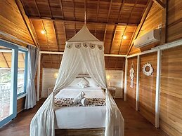 Sunset Hill Penida Resort