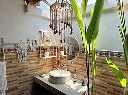 Sunset Hill Penida Resort