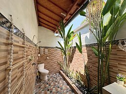 Sunset Hill Penida Resort