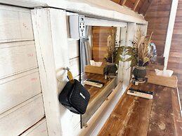 Sunset Hill Penida Resort