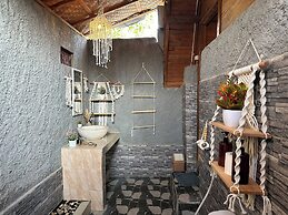 Sunset Hill Penida Resort