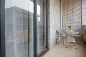 Ivy International Apartment