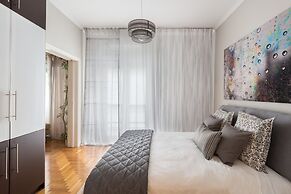 Acropolis Stylish Suite