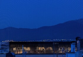 Acropolis Stylish Suite