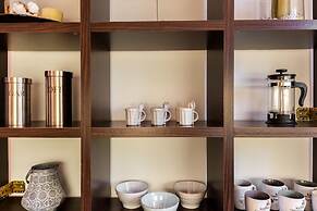 Acropolis Stylish Suite