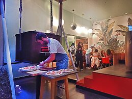 Avenue Rooms & Suites - Hostel