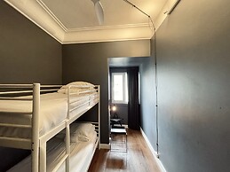 Avenue Rooms & Suites - Hostel