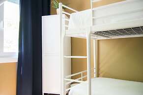 Avenue Rooms & Suites - Hostel