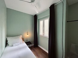 Avenue Rooms & Suites - Hostel
