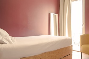 Avenue Rooms & Suites - Hostel