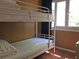 Avenue Rooms & Suites - Hostel