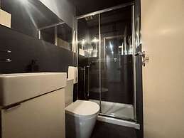 Avenue Rooms & Suites - Hostel