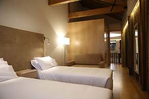 Muralha Charm House