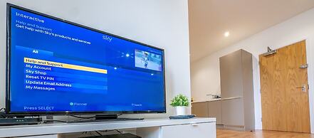 Luxury Reading Apartment