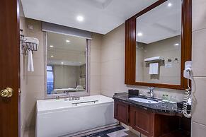 Country Garden Phoenix Suiet Hotel