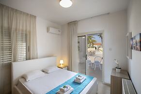 Meneou Beachfront Villa 5