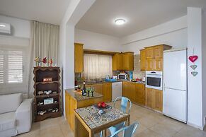 Meneou Beachfront Villa 5