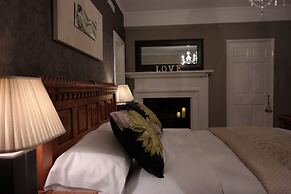 White Linen Whitby, Room Only