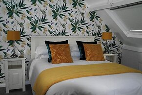 White Linen Whitby, Room Only