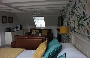 White Linen Whitby, Room Only