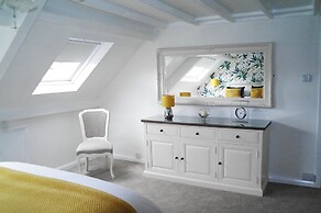 White Linen Whitby, Room Only