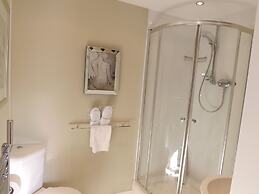 White Linen Whitby, Room Only